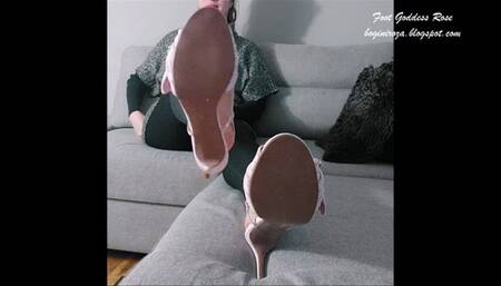 11 Size USA Feet in pink High Heels and Barefoot