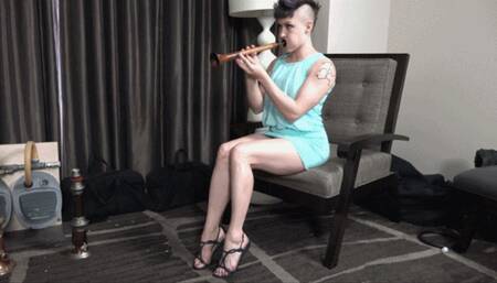 Zonah Tries Out a Zurna (MP4 - 1080p)