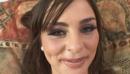 Isabel Came All The Way From England Just For Her Double Anal Bareback Gangbang! (wmv)