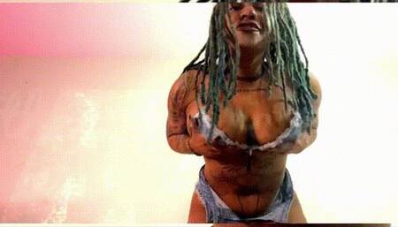 UR HAND IS THE ONLY PUSSY U DESERVE