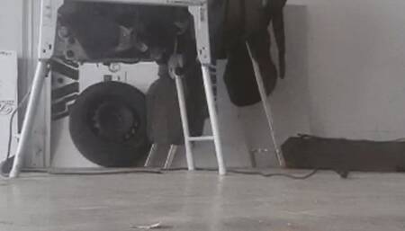 Watch Me Sweep The Room !!