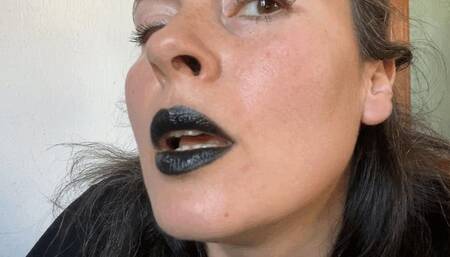 plump black lips mpg 720