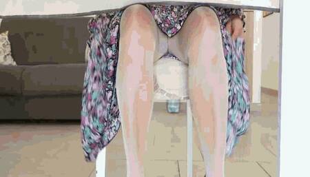 Look under the table AVI(1280x720)FHD