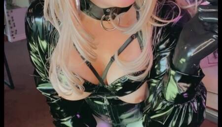 TS VIPER GARTER BELT WORSHIP ,Who likes garter belts , i love garters from HONOUR UK , 4 garters per side , soo sexy claded in pvc bed boots by honour, latex corset by cathouse and top by fashion nova, heels by pleasers,SMOKING 120 MM WITH LATEX GLOVES