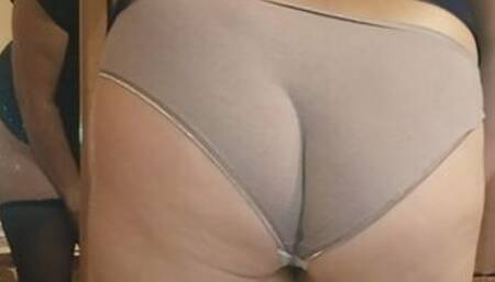 The wife gets fucked in big beautiful booty