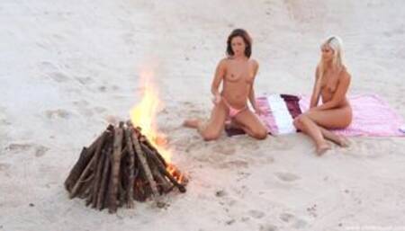 Tess A And Tracy Lindsay Waves Of Desire