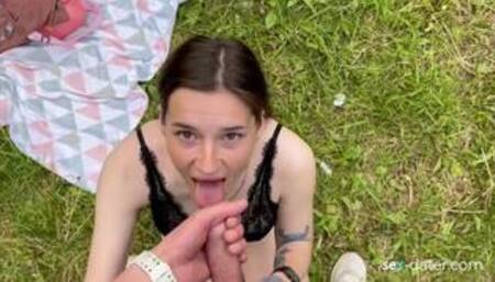 "Fuck me please right here" Young slut fucks and sucks cock in the middle of the park