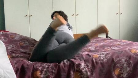 I ignore you showing you my feet and ass