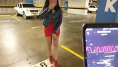 I want to Squirt at the Mall Parking Lot