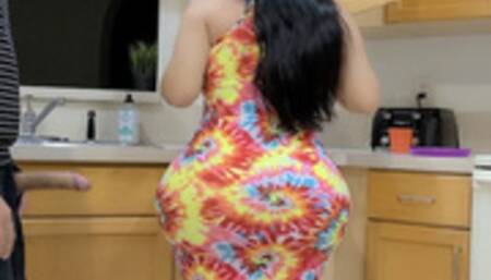  HOT Big Ass Stepmom Fucking Stepson in the Kitchen
