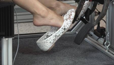 Natasha Evaluates More Shoes for Driving in the Simulator (MP4 - 1080p)