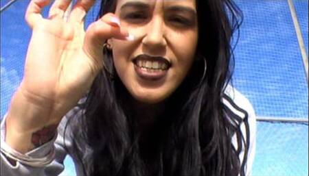 The Giantess II: Megan Jones - Complete Video - AVI - Standard Resolution