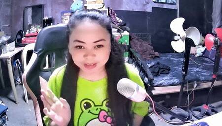 Candid Reaction smoking MARLBORO 100s for the 1st time