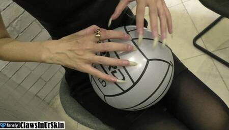 Nails In Action - next 3 balls against my claws