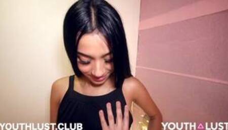 Aaliyah 18 year old debut YouthLust Interview