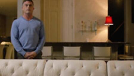 TBabe kneels and tries sucking dudes cock