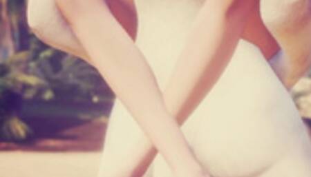 Кошка FURRY сесбиянит с египетской жрицей Клеопатрой на диком пляже