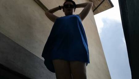 Hot pee in a summer day