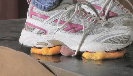 MB237 Fruit&Peniscrush-Mandarins and Raspberries