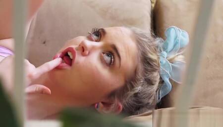 Coachs Daughter Chloe Couture Bangs Quarterback