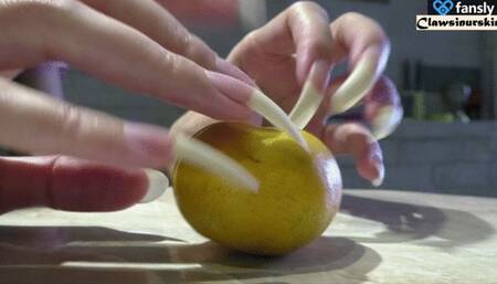 Nails in Action - let's make this orange mandarin flow