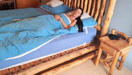 Naked MilF with pantyhose