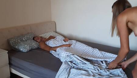 I wake up with dick in her mouth - Real morning sex