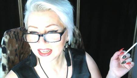 AimeeParadise: one day in the life of webcam model-2 ...))