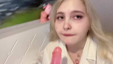 I love when I sucking and you look at me