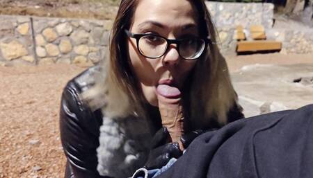 An Exhibitionist Sucked a Dick at Night in the Park ! \ Stranger Blowjob