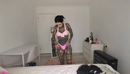 Hot bikini & cosplay try on with twerking