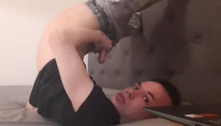 Showing off and trying to cum on face while chatting