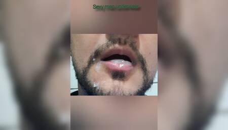 Eating cumm
