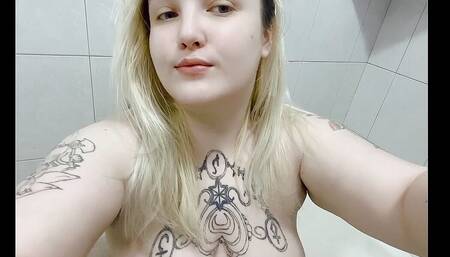 Blonde masturbate yourself in bathroom