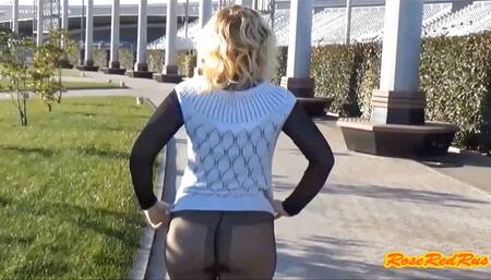 Flashing walk RoseRedRus
