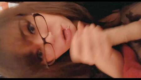 Girlfriend's roommate wants to fuck