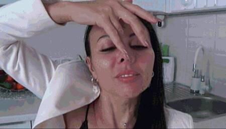 Pigginos LorY and nostrils close up c