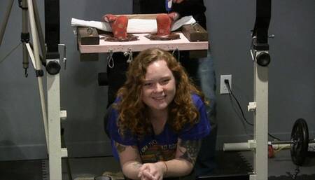 Scarlett hits the inverted stocks in SOCKS!!!