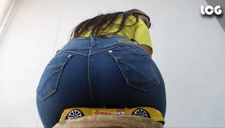 Samara Crushes Yellow Car