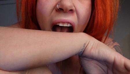 BITING my own arm and hand MP4 1080