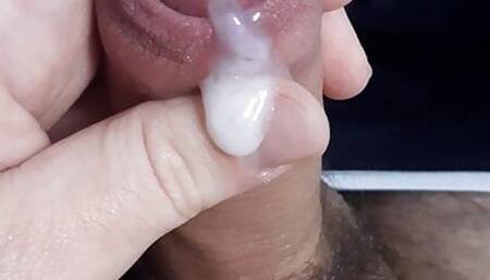 Quick cumshot before going to bed!