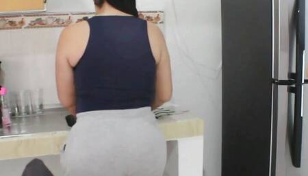 Lesbian fuck with my Step-Sister Melanie's horny slut - Porn in Spanish
