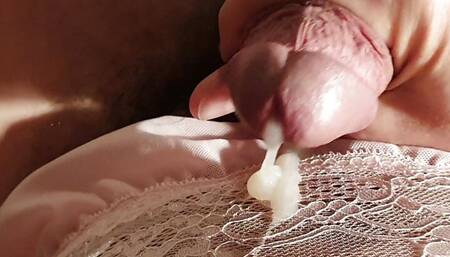 Great wank und a big load in the new pink underwear of my girlfriend