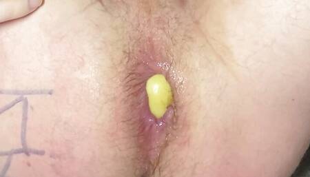 Pup boy uses potato to stretch his smooth hole