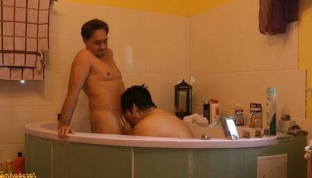 Annadevot - Sex action in the bathtub