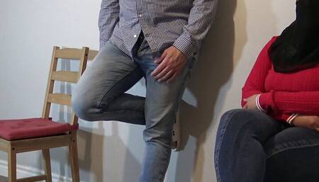 Married arab woman gets cumshot in public waiting room.