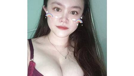 Sexy 36G big tits showing tits