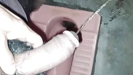Hot toilet boy gayedyf