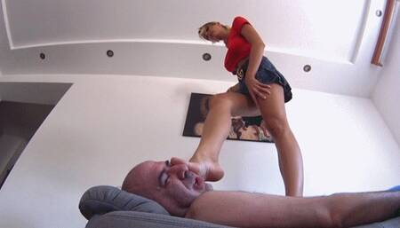 REA - My Jacuzzi - EXTREME Trampling And Facebusting GOPRO VERSION