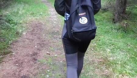 Hiking adventures fucking bubble butt hiker next to the tree with cumhot on her ass